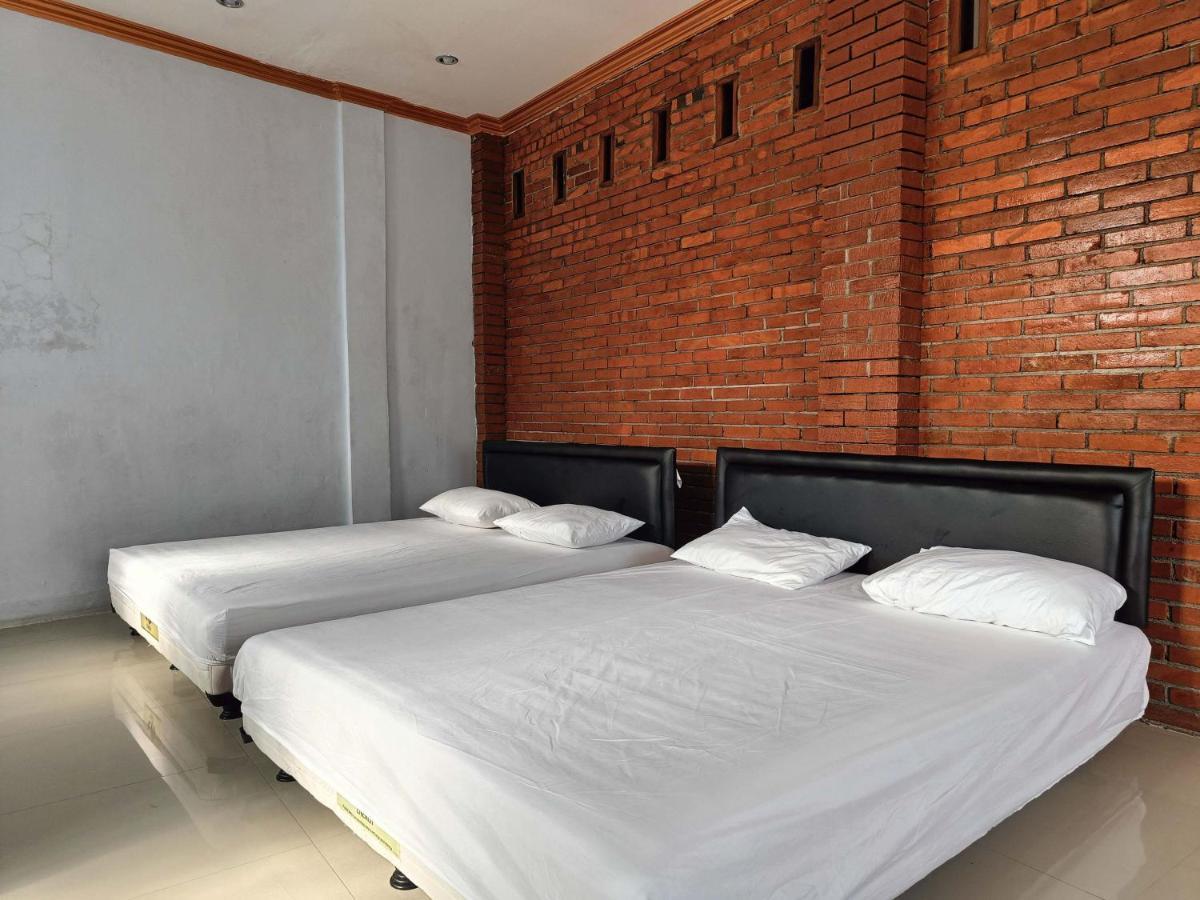 Jogo Segoro Homestay Mitra Reddoorz Near Pantai Sundak Gunungkidul Ngandong Екстер'єр фото